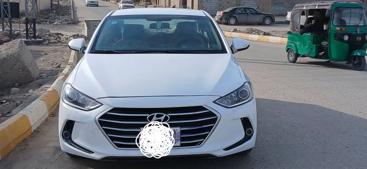 السلام عليكم
النترا 2018خليجي
محرك 1600دوش 
ماشيه 160 الف 
شاشه كامرا دواره  حساس خلفي 
تحكم ستيرن 
رقم ذي قار بسمي 
للتواصل ***********
