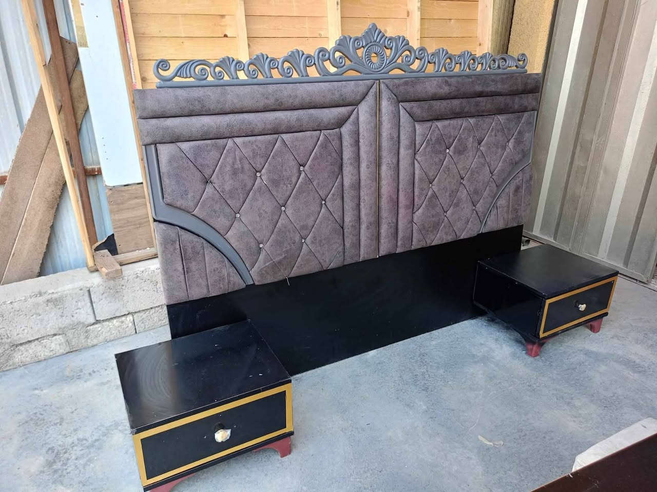 غرفة تركي 🇹🇷 مستخدام 8قطع  ✨✨
نضافه 95 💯
نظام ابواب  💖
السعر 750 💖💸
مع شد🪛 ونقل 🚚  مجاني  داخل بغداد  محافظات بكروه


**إذا كنت صاحب هذا الإعلان وتريد حذفه لأي سبب، رجاءا أرسل رسالة إلى الدعم الفني**