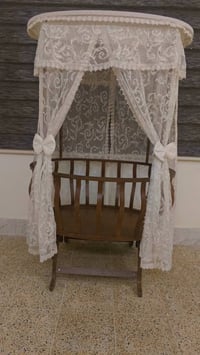 تخت أطفال • هزاز • الموصل حي التحرير