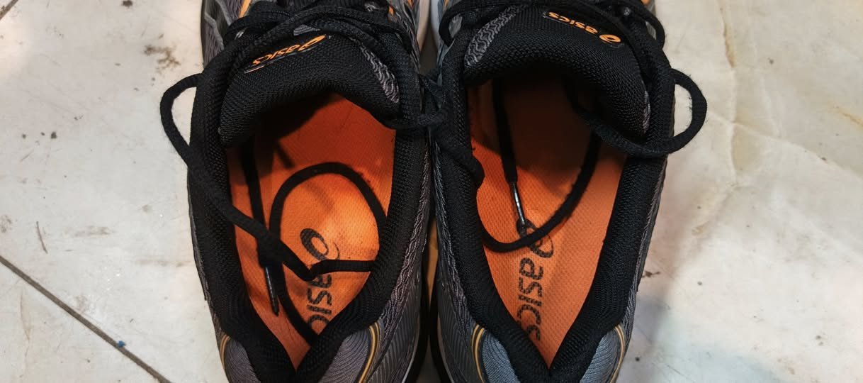 Asics
قياس 44
للحجز خاص أو واتساب ***********
انستكرام
https://www.instagram.com/yasser_alghazal?igsh=MTB6MnM4ODV1cGgxNg==

وهذا رابط صفحتنا ع فيسبوك
https://www.facebook.com/profile.php?id
