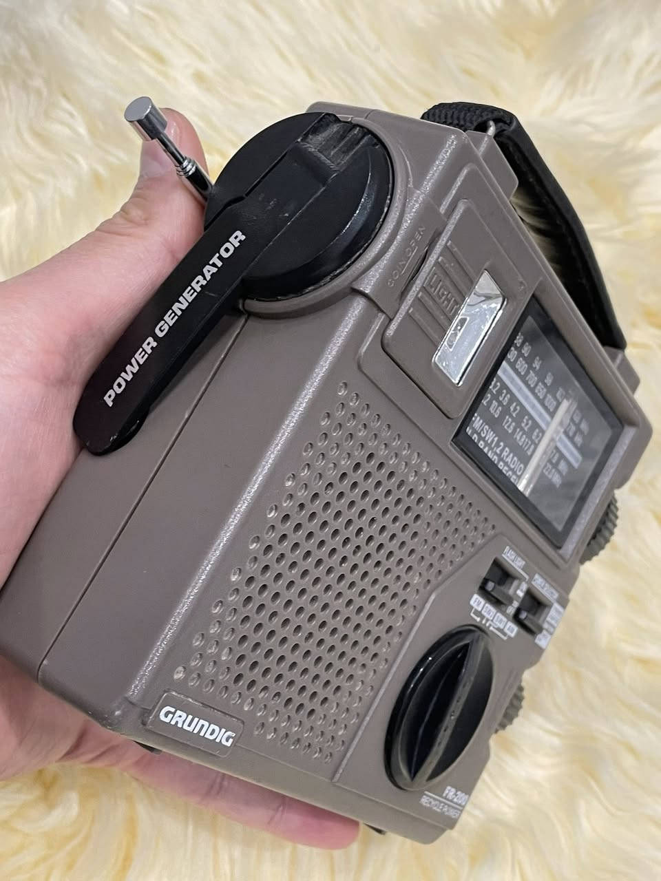 راديو طوارئ گراوندگ قديم 
ملاحظة // مبدل اريل و موجة fm تعمل فقط

اللي يفيدة يراسل الصفحة
متوفر توصيل


**إذا كنت صاحب هذا الإعلان وتريد حذفه لأي سبب، رجاءا أرسل رسالة إلى الدعم الفني**