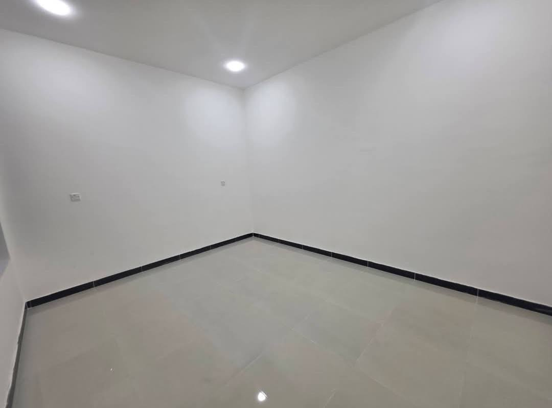 السلام عليكم كادر جص وبورك من الموصل مبيت بنفس موقع العمل شغل سريع ونضيف ومن الله التوفيق ***********
***********
