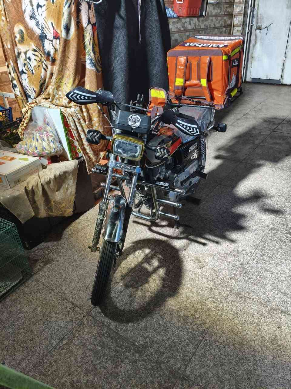 السلام عليكم دراجه للبيع موديل 21 سنويه بسمي تنتهي ب30 الشراي يتصل ***********
