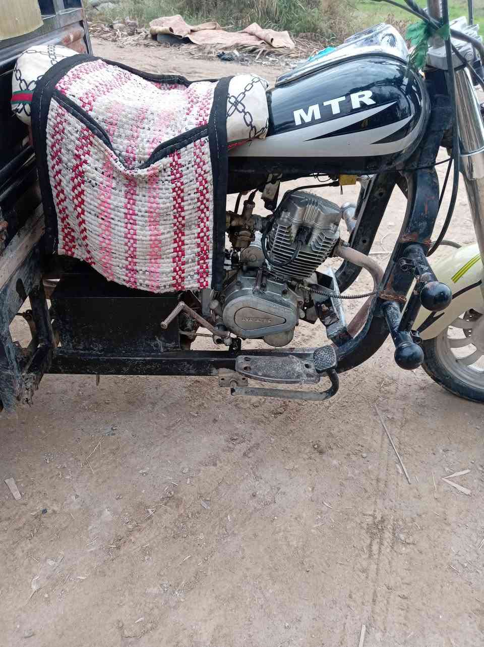 سلام عليكم للبيع مديل 15 اوراق وكيلها عقيل ربيعي  بسمي كبل اداورلك ركبه طاكه ولاحميه جهتين مكان نجف مشخاب سعر 950وبيه مجال ستوته حلوه ناشفه اكسن نضيف محرك مفتوح مره وحده الي يريده يراسلني خاص او يدك عليه *********** المو شراي  ليراسل ويضل يسال شبيه ما بيه حجيته تفاصيله كلها
