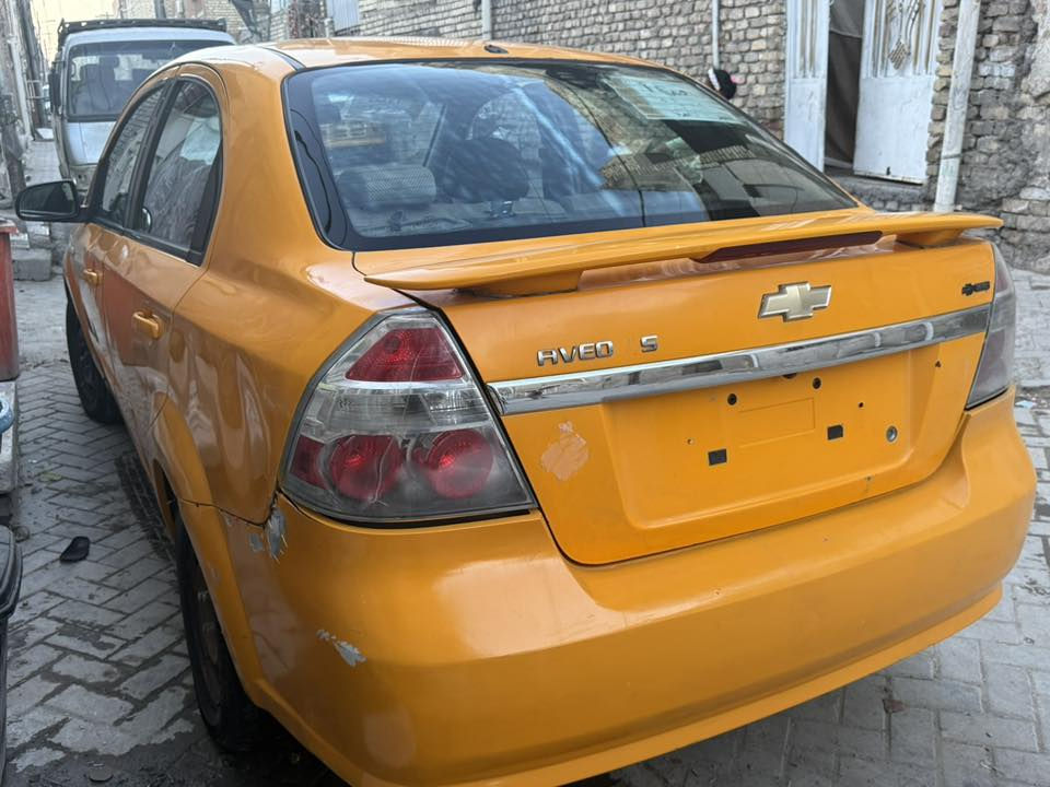 السلام عليكم
للبيع أفيو موديل 2008
رقم انبار
كير محرك خير مـטּ الله 
تبريد شغال بـَسہ مو كلش بارد يمكن منقص غاز
مكانها بغداد مدينة الصدر قرب مطعم ليمونة
السعر 37 وبيها مجال 
***********
