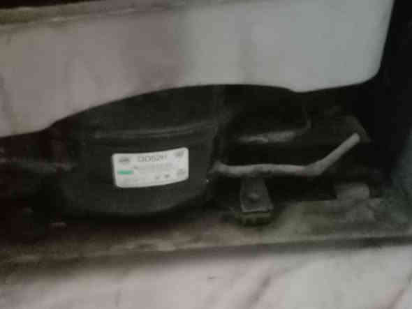 سلام عليكم ثلاجه للبيع ايي عطل ماا بيه السعر 225الف مكان البصره التنومه التواصل واتساب فقط ***********
