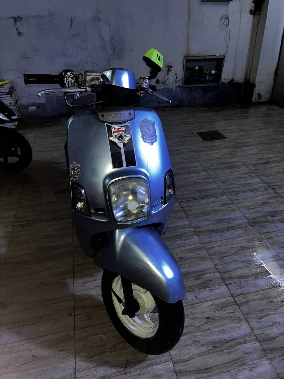 سلام عليكم دراجه بوليس للبيع نضيفه من كشر من مكينه دراجه هندر سلف شغالة كهربائيات دراجه نضيفه ومرتبه كفرات مختمه ختم واحد مكينه مختمه سوادات دراجه خير من الله دراجه نضيفه صارلها 2 شهر نازله رمبه سعر خاص متواجد واتساب وماسنجر *********** مكان ديالى بعقوبه المفرق .
