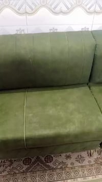 تخم 6مقاعد البيع بس رجلي يرادلهن ضب سعر 100بي مجال اتصال 07736451293