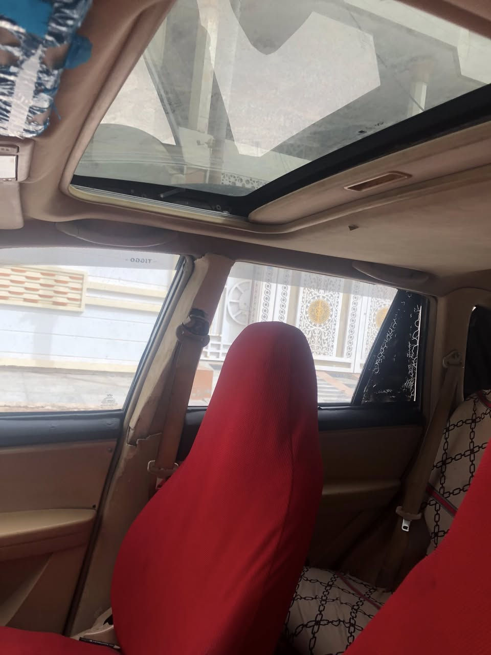 السلام عليكم مراوس ب 500 اوتماتيك او بيع تيكو 2013 محور كورلا مكينه وكير 1600 صار اسبوعين من شادهن السياره خير من الله كهربائيات شغاله  فتحه سقف شغاله سنتر لوك السياره ب اسمي سنويه جديده صار شهر من سويتها هزه جديده ارقام انكليزي جدد  تايرات نص عمر حداده 70%  والسياره بعد احله من الصور  مكاني الـبـصـره ***********
