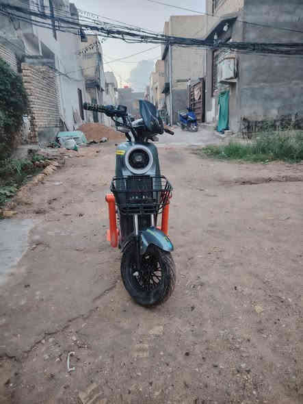 سلام عليكم دراجه شحن ار9 للبيع 2025 ملف 1500 نضيف استعمال قليل السرعه 99 استفسار *********** /***********
