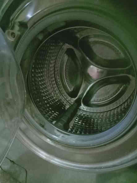 غسالة مستعملي اوتوماتيك سعر 250 وبيها مجال 19 كيلو ألي يغيد يتصل 0776 890 9152 علي. عنواني الموصل /سومر .
