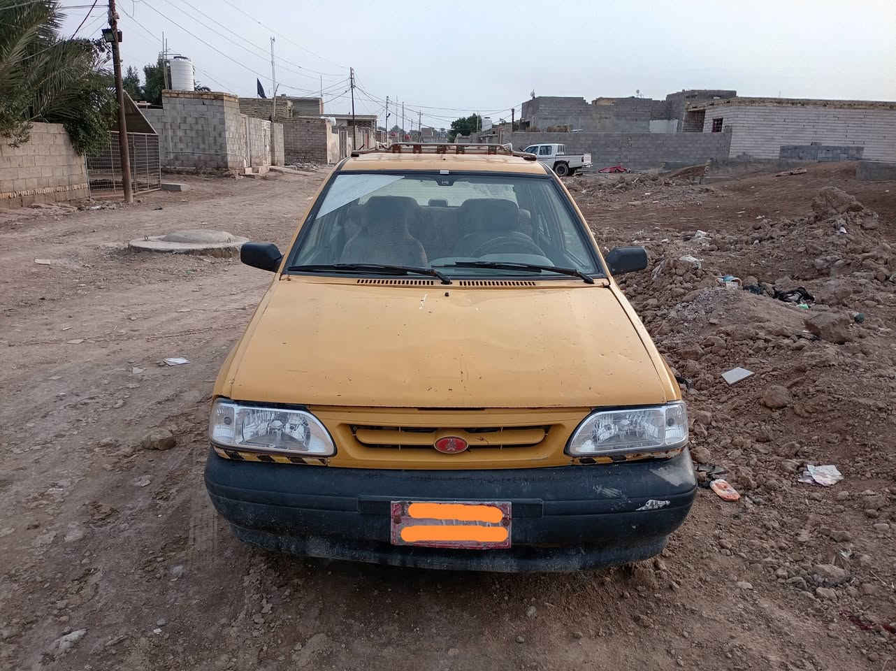 السلام عليكم.
سايبا 12 رقم أحمر بغداد تكسي.
مكينة وكير جدد.
كشرة نظيفة شوف العين.
لايتات وبك لايت جدد.
حدادية هسة امبدلة كلها (بس البوربرينات الكدام امأشرات يردن تبديل).
سنوية عظم عاج منتهية ب 22.
راعيها موجود بالعمارة والسيارة هم بالعمارة.
بيع السعر 15 وبيها مجال أو مراوس بأي سيارة خصوصي.
الخاص مفتوح
***********
