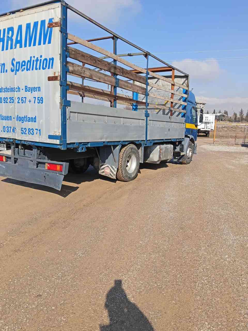 ڕینۆ 2003
سعری 150
هەموی بەشەرت 
***********
***********
