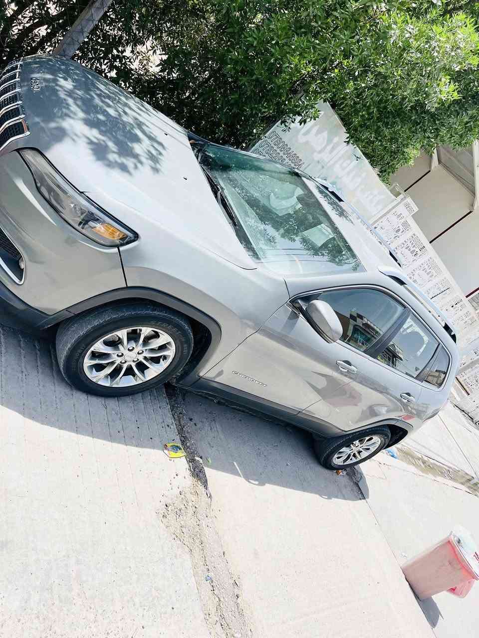 جيب بزون للبيع موديل 19 ضرر جاملغ وبنيد بدون ايرباك السيارة نظيفه مال جناي مكان نجف باسمي السيارة السعر 140 وبيها مجال للشراي رقم ***********
