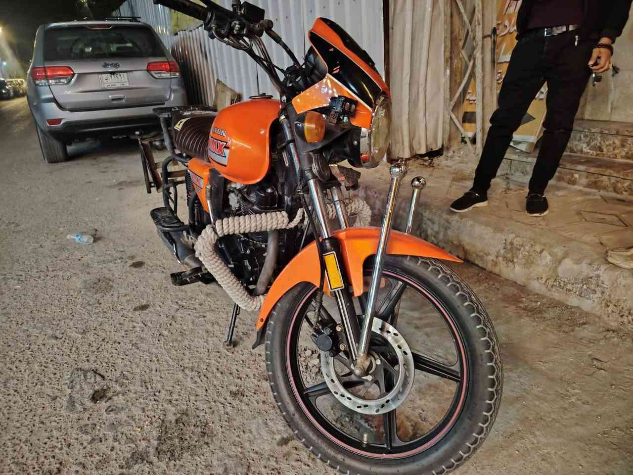 دايون نفخ للبيع أوراق اصولي تترقم مكفوله من كلشي الدراجه فول نضافه شوفة عينك كهربائيات كله شغاله من الماصده للبك لايت محرك ناعم وحلو مامفتوح السعر 1900 وبيها مجال للشراي الاتصال ***********
