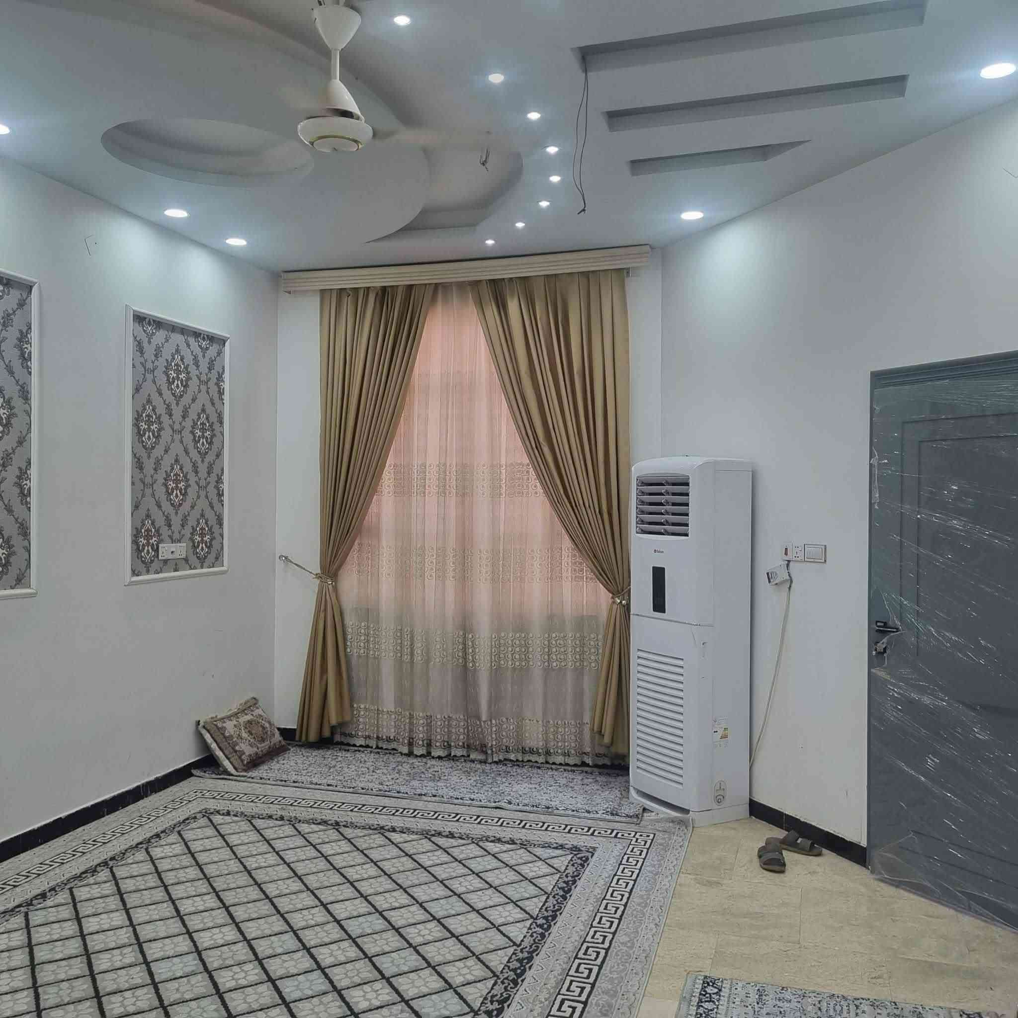 للبيع دار تجاري طابقين شارع السيد منطقة ال٣٦
(حي النفط الجديد)
مساحة ٢٢٠م
بناء سنة ٢٠٢٢
الطابق الأول يتكون من( استقبال+صالة +غرف عدد ٢ +مطبخ حار وبارد+مجمع صحيات)
الطابق الثاني (يتكون من ٤ غرف+صالة)
السعر خاص أو واتساب
العالمية للعقارات AQ
***********
***********
عنوان المكتب حي الصدر مقابل حي العمال مجاور چوادر بني حچيم
