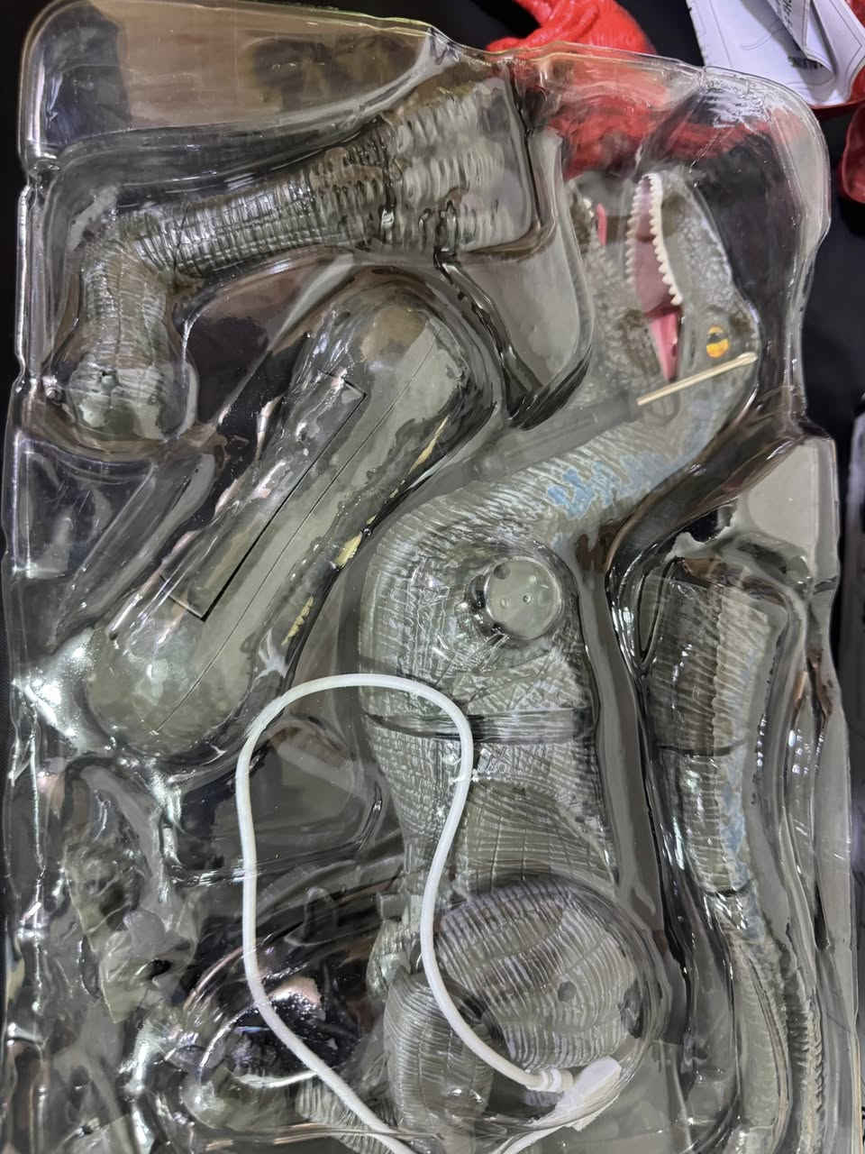 روبوت دينصور شغال وجديد لك سعر 25الف جديد لك يوجد توصيل
***********
