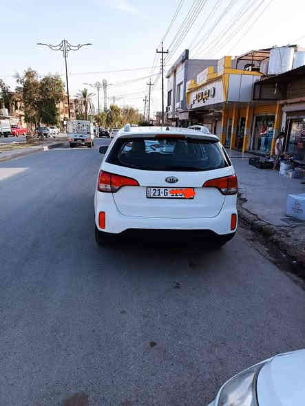 السلام عليكم عندي كيا سورنتو موديل 14 السياره بسمي21 رقم سليمانيه مكينه وكير جديد منظومه تبريد جديد  تحكم جهتين  بلاديه كامره وحساسات خلفيه تخم تاير مكينه 2400 سبعه7 راكب  السعر 130 مكان تلعفر 
   ***********  ‏ ‪0776 924 2988‬‏
