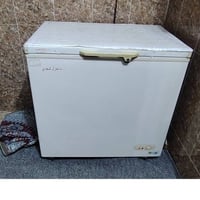 مجمدة للبيع نوع جنرال السعودي حجم ١٢ قدم السعر ١٢٥ ضمان الشغل ٠٧٧٠٥٣٥٧...