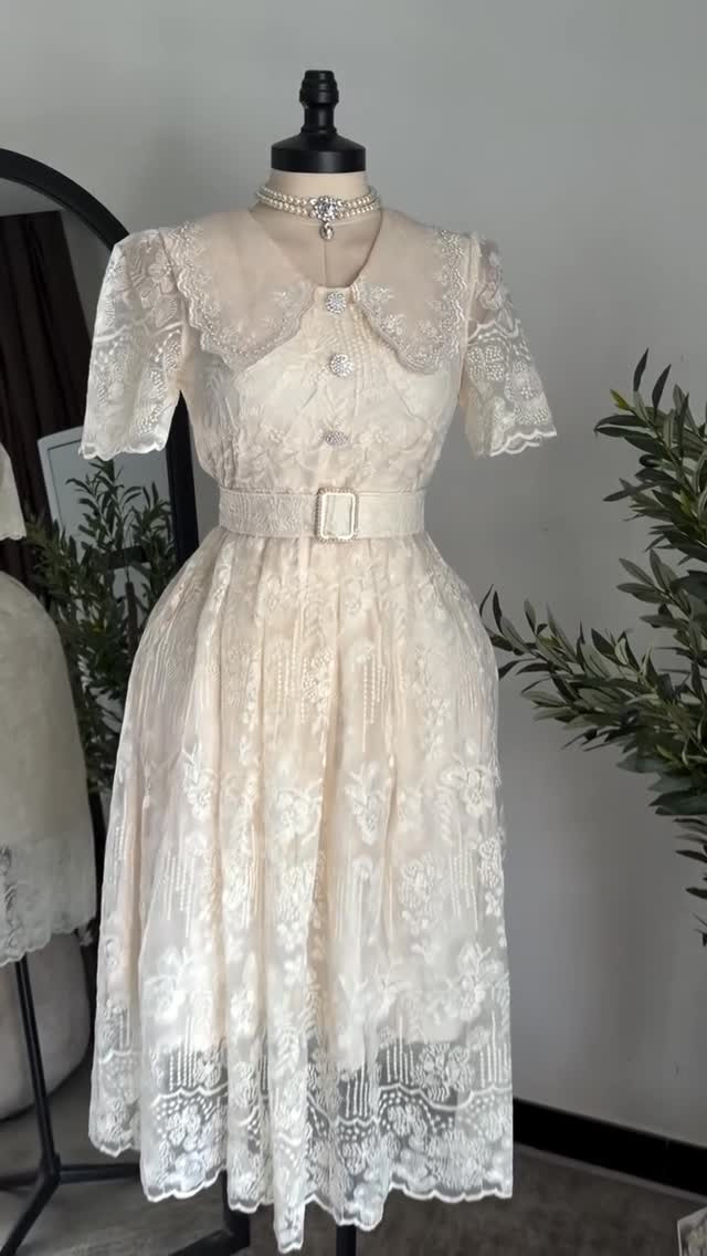 فستان كيبور يجنن 🙈💞
الطول 119 سم 
السعر :60 الف 
القياسات S M L Xl Xxl⁩⁩⁩


**إذا كنت صاحب هذا الإعلان وتريد حذفه لأي سبب، رجاءا أرسل رسالة إلى الدعم الفني**