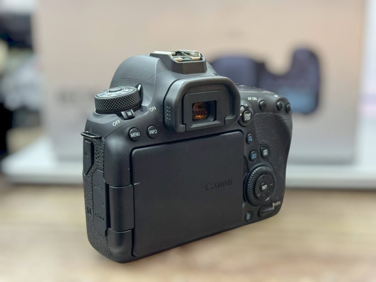 📸 للبيع Canon 6D Mark II
✅ مع عدسة Canon Zoom 75-300mm
✅ الكاميرا بحالة ممتازة وتعمل بكفاءة عالية
💰 السعر: مليون دينار عراقي فقط

📩 للاستفسار أو الحجز راسلني على الخاص.

🚚 يتوفر توصيل إلى جميع المحافظات.


**إذا كنت صاحب هذا الإعلان وتريد حذفه لأي سبب، رجاءا أرسل رسالة إلى الدعم الفني**