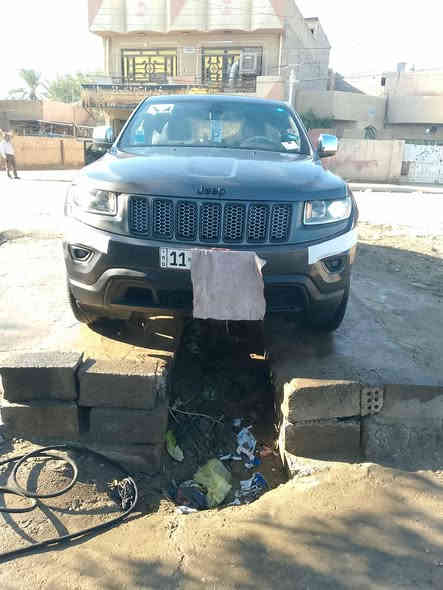 جيب موديل ٢٠١٤
السياره فول
فتحه
كشنات جلد
شفتات استيرن
كير طياره ٨ نمر 
كشنات تدفئه
هيتر استيرن
صندوك كهرباء
تشغيل عن بعد
منضومت زنون
شاشه جبيره
محرك جديد 
تخم تاير جديد
الحادث ٣ قطع فقط رش بدون دواخل
جاملغ امامي وباب والجاملغ العكس
موجود بيه سونار
لغود شواصي كفاله السياره بدون ايرباك
السياره بيه سونار
مرفق ويا الصور
السعر ١٨٣ وبيها مجال
العنوان بغداد
***********
***********
غير متواجد على النت
استفسار اتصل
