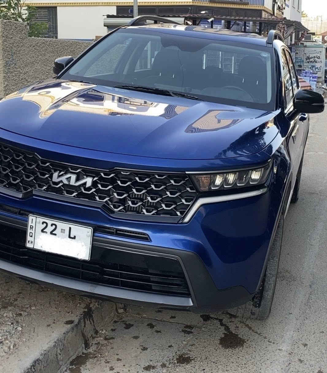 كيا سورنتو للبيع 2023
سورنتو 2023 وارد امريكي رقم اربيل ب اسمي للبيع 
بدون صبغ بيها ٣ قطع بابين وجاملغ مبدلات نفس اللون بدون دواخل 
ايرباك بردة فقط 
محرك ((((2500 توربو ))))))
كير 8 نمر
فئة xline 
بصمة وتشغيل عن بعد 
تبريد ٣ قطع مناخ منفصل 
كشن السائق كهرباء
7 راكب كشنات منفصلة vip 
سايد بريك دكمة 
٨ انظمة قيادة 
اوتو ستوب 
اوتو هولد
رادار امامي وجانبي وخلفي
قيادة ذاتية وتحديد مسار 
توقف تلقائي امامي وخلفي 
دفع رباعي all wheel drives 
شاشة كار بلي 
تدفئة ستيرن وتدفئة كشنات 
شحن لاسلكي 
شفتات ستيرن 
حساس خلفي 
لايتات ٤ عدسات زنون
ويل 20  
ماشية 31 الف ميل
كير محرك تبريد حدادية مكفولة
السيارة جاهزة بدون نواقص
السيارة محركها توربو مو العادي لهذا السعر يفرق عن محرك 2500  
بيها سونار  مكانها بغداد اليرموك للاتصال ***********
