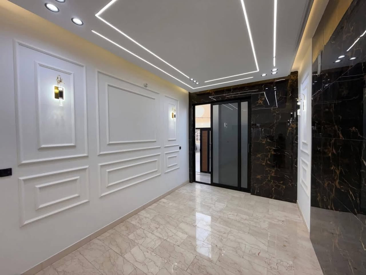 بيت كلش راقي ومكانه روعه بحي السلام يم المستوصف خلف شارع 25 مكانه روعه👌

شارعه 10 و بنائه جديد غير مستخدم🏡

تفاصيله 3غرف نوم يعني طابقين والبيت متكامل اخر اصدار والوانه كلش لطيفه 👍

تعرف باقي التفاصيل تواصل ويانه يتوفر وتساب 

0780 789 4484

تابع الصفحه 🤍
