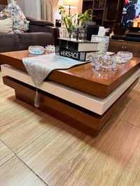 للبيع – ميز وسطي تركي أصلي من Home Center  * المقاس: 80 × 80 سم * الار...