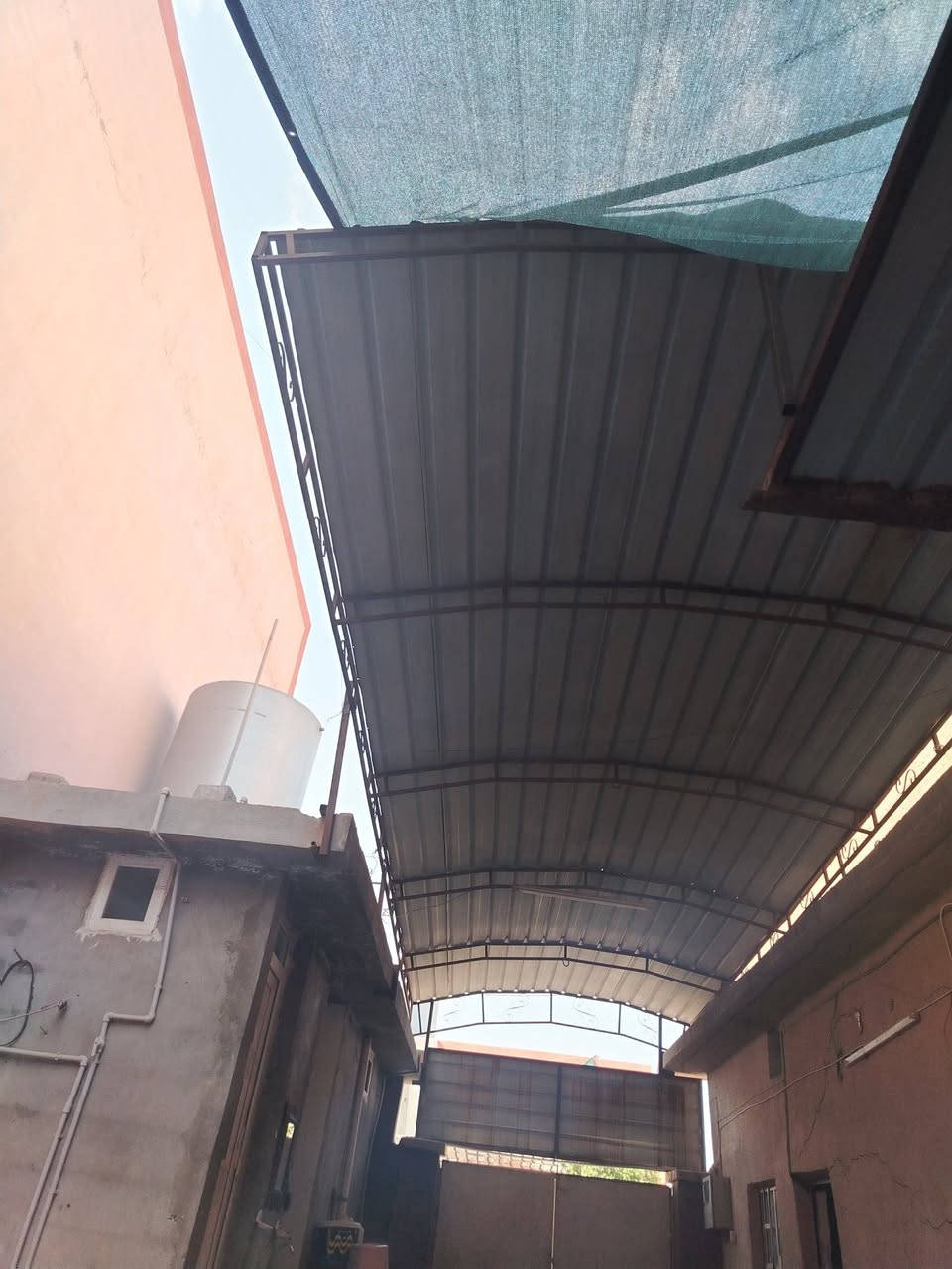 قمريه الطول ١٠ متر
والعرض ٣ونص متر
وجام خانه


**إذا كنت صاحب هذا الإعلان وتريد حذفه لأي سبب، رجاءا أرسل رسالة إلى الدعم الفني**