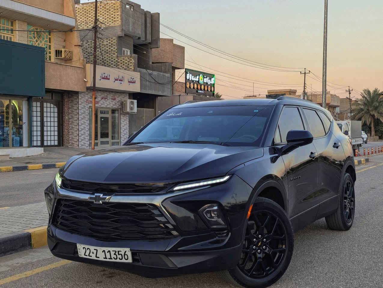 #شوفرليت بلايزر 2023  مواصفات 3LT بلاك ادشن مكينة 2.0 تيربو رقم اربيل ماشية 40 الف.
السعر 203 و بيها مجال بسيط.

الضرر سرقة 4 قطع بدون حادث (قطعتين اصلية نفس اللون + قطعتين صبغ).

المواصفات (شاشة كبيرة + كامرة + 4 بصمات 
+ لايت Led + كشن كهرباء + تدفئة كراسي + تبريد قطعتين + غرفة جلد RS + ويل حجم 20 + رادار امامي و خلفي و جانبي + جنطة كهرباء + شاحن وايرلس و بقية المواصفات المعروفة).

المكان النجف الاشرف.
للتواصل:
*********** متوفر واتساب.
***********
