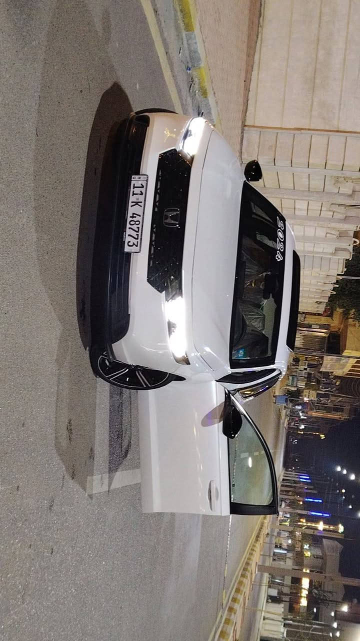 السلام عليكم
مرخصة مدير الكروب المحترم 
🟥 متوفر هوندا اكورد هايبرد موديل 24 فئة سبورت بدون ايرباكات لون ابيض صدفي كلش حلوه سياره مناقصها كلشي كامل مرقم ومصلح وجاهز كامل مرقم بغداد ماشيه 26 الف مايل 
ضررها ربع البنيد ونفسه مصبوغ وأثر شخط بلعراق بدعاميه الخلفيه وجاملغ الخلفي اليمين وتكمه وصارت رش فقط بدون لامعجون ولاشي 
شرط الفحص وين ميعجب المشتري كما موضح بالصور داخل المنشور حتى السونار
السعر  بلاش /// 194 وبيها مجال شويه 
 للاستفسار الاتصال على الرقم/
 مكان السياره/فلوجه
*********** اتصال 
*********** واتساب
