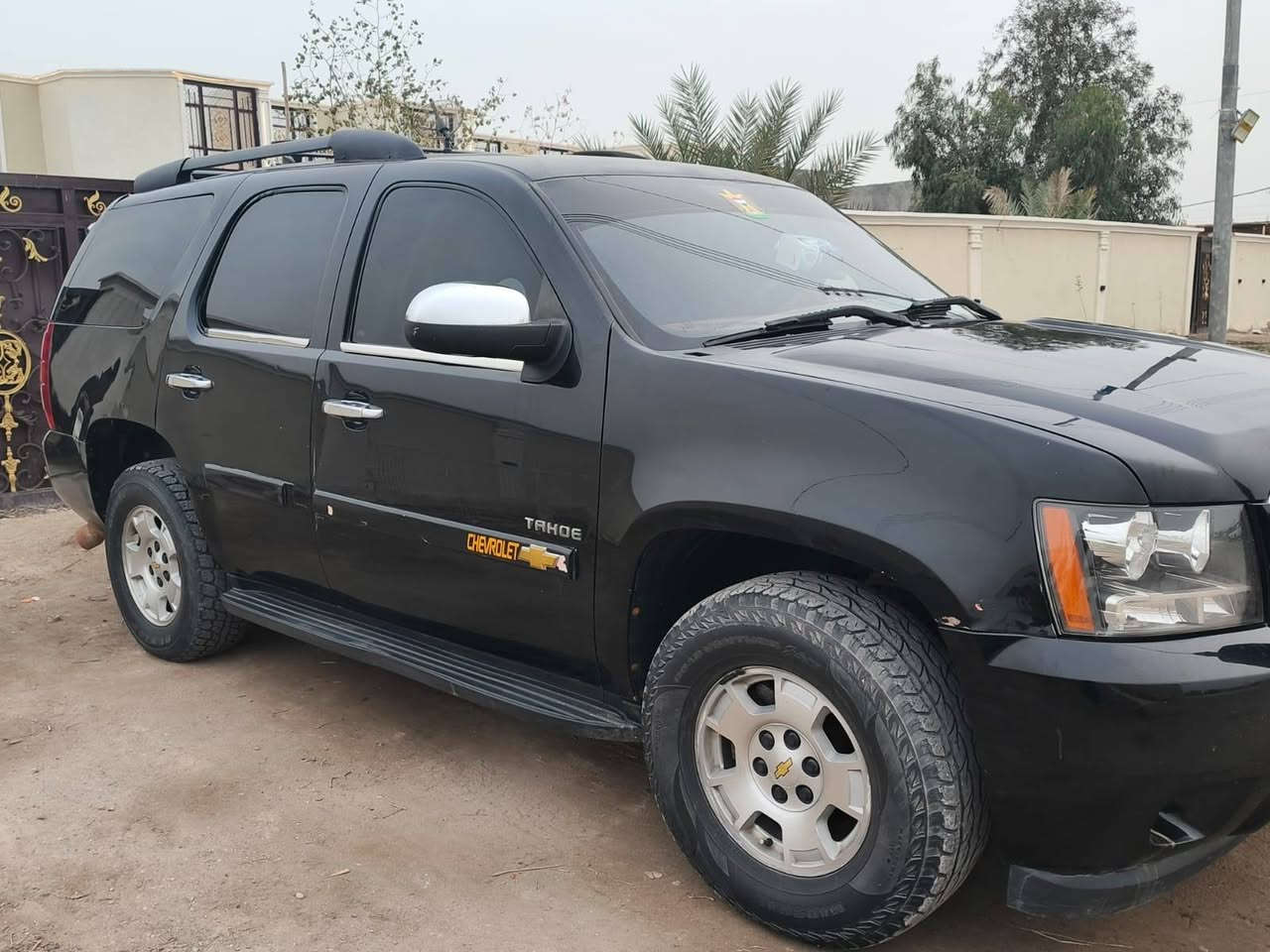 تاهو ادوات للبيع خليجي
سياره جاهزه بيه بس جاملغ خلفي صبق قليل بدون گص 
***********
