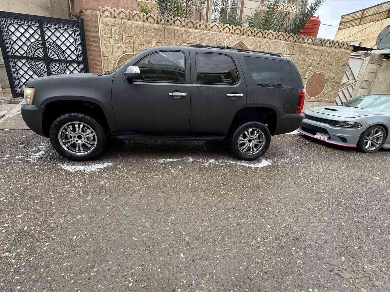 السلام وعليكم 
ادوات ادوات ادوات 
للبيع تاهو ادوات مكصوصة جنطة موديل ٢٠١٠خليجي فول مواصفات تنتة شاشة جبيرا دواخل بيج جلد كراسي كهرباء مشتغلهة شغل درجة اولى مكان السيارة بصرة فقط بيع اي ستفسار تصال على *********** ما متواجد عل فيس فقط تصال
