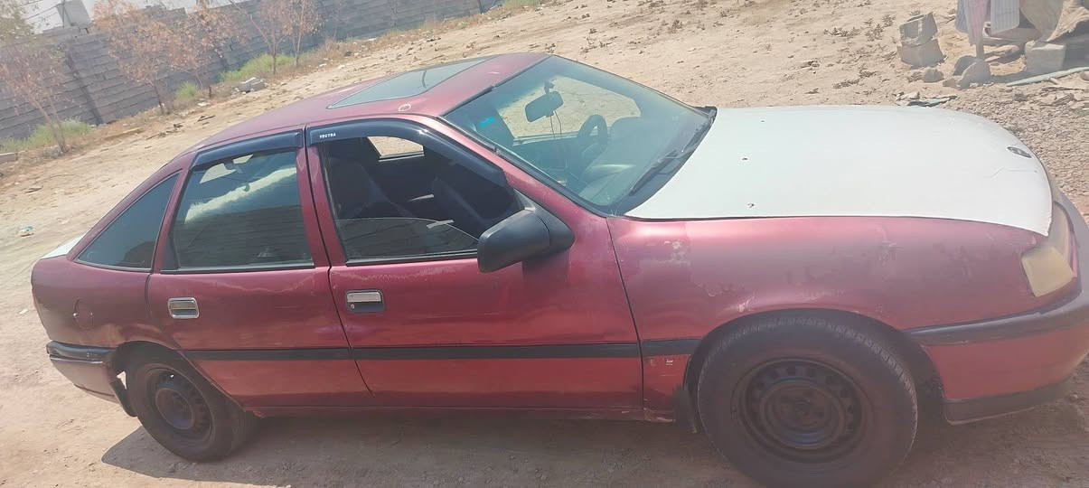 اوبل فكترا للبيع موديل ٩٥  رقم ديالى انكليزي سنويه ٣٠ مكينه ١٦٠٠ مكفوله وكير جديد تخم تاير سياره جاهزه مابيه نقص ديالى بعقوبه *********** السعر ٢٥
