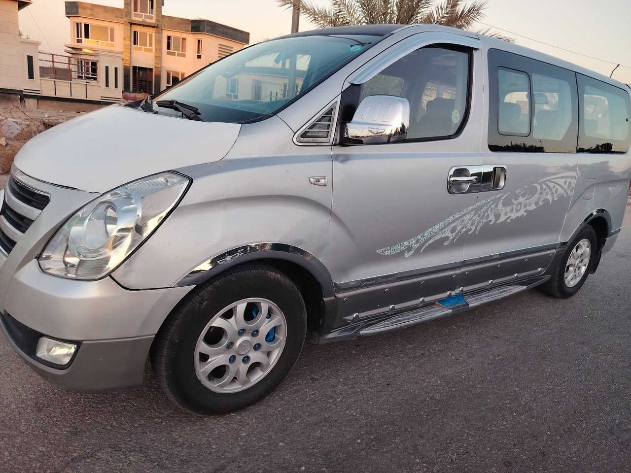 ٢٠١٠ فول مواصفات اتوماتيك محرك مسكر اصل سبلاين رقم نجف دولي سنويه ٣١ هزه جديده بيها صبغ قليل جاملغ الخلفي جاهزه ربع ماتصرف عليها السعر ١٣٨ مكاني نجف بالمشخاب ***********
