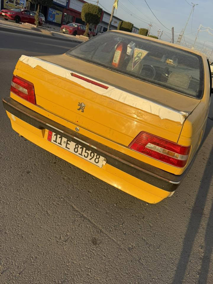 السلام عليكم 
بيجو لميس موديل 13 كفاله من ضربه والصبغ بلاديه كير ومحرك فرنسي تدفئه تبريد شغال رقم بغداد نكليزي مصفره هيئه وغرامه تحويل ثاني يوم السعر ٣٧ وبي مجال شراي يخابر ***********
