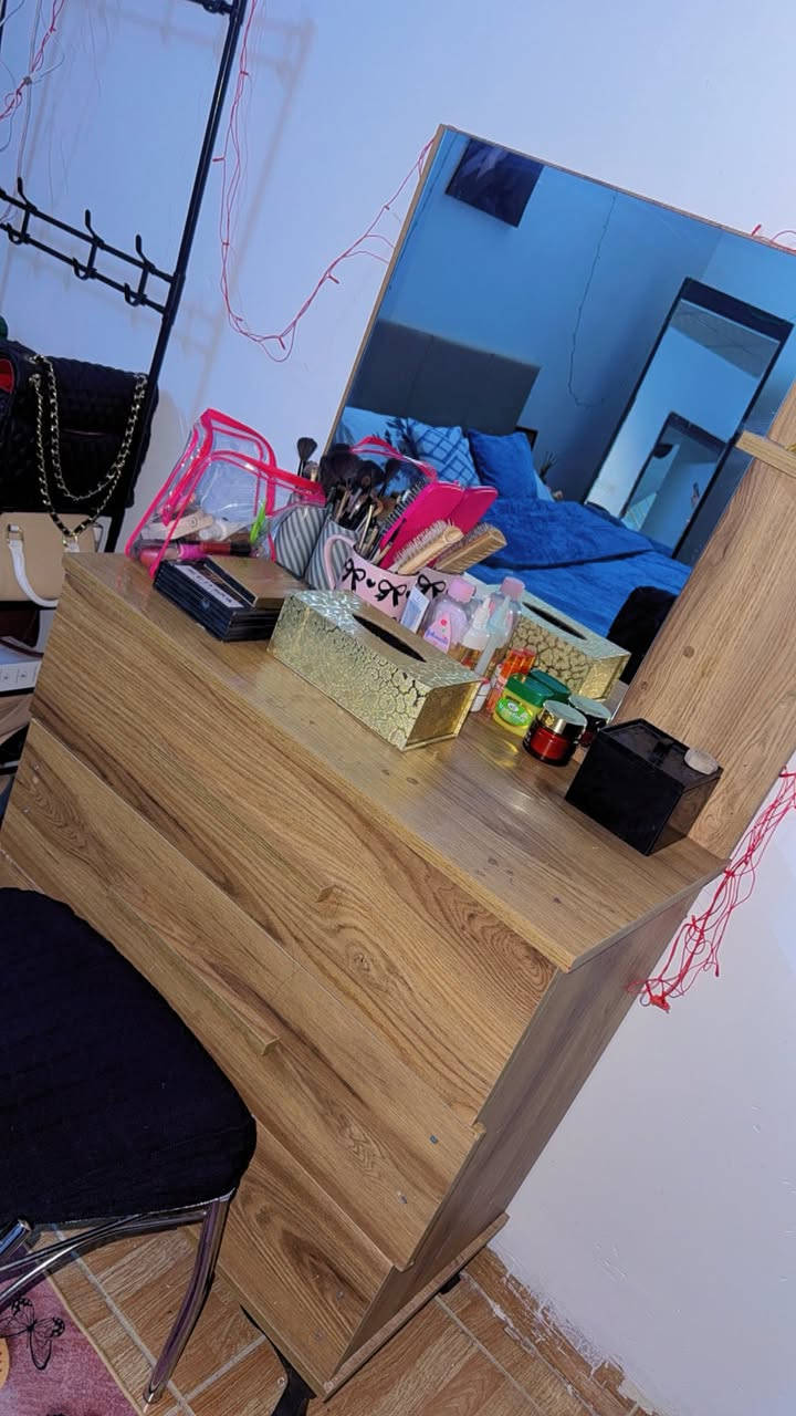 السلام عليكم اثاث مستعمل للبيع غرف النوم نضافه 50%  سعر الغرفه( 150)الف
والتخم+ سرير  الرصاصي  نضافه 80% السعر (400) الف 
الرصاصي الغامق (L)نضافه%70 ( 300)الف 
العنوان /  اربيل / مجمع الزيتون 
الرقم : *********** اسيا
الرقم : ***********كورك واتساب
