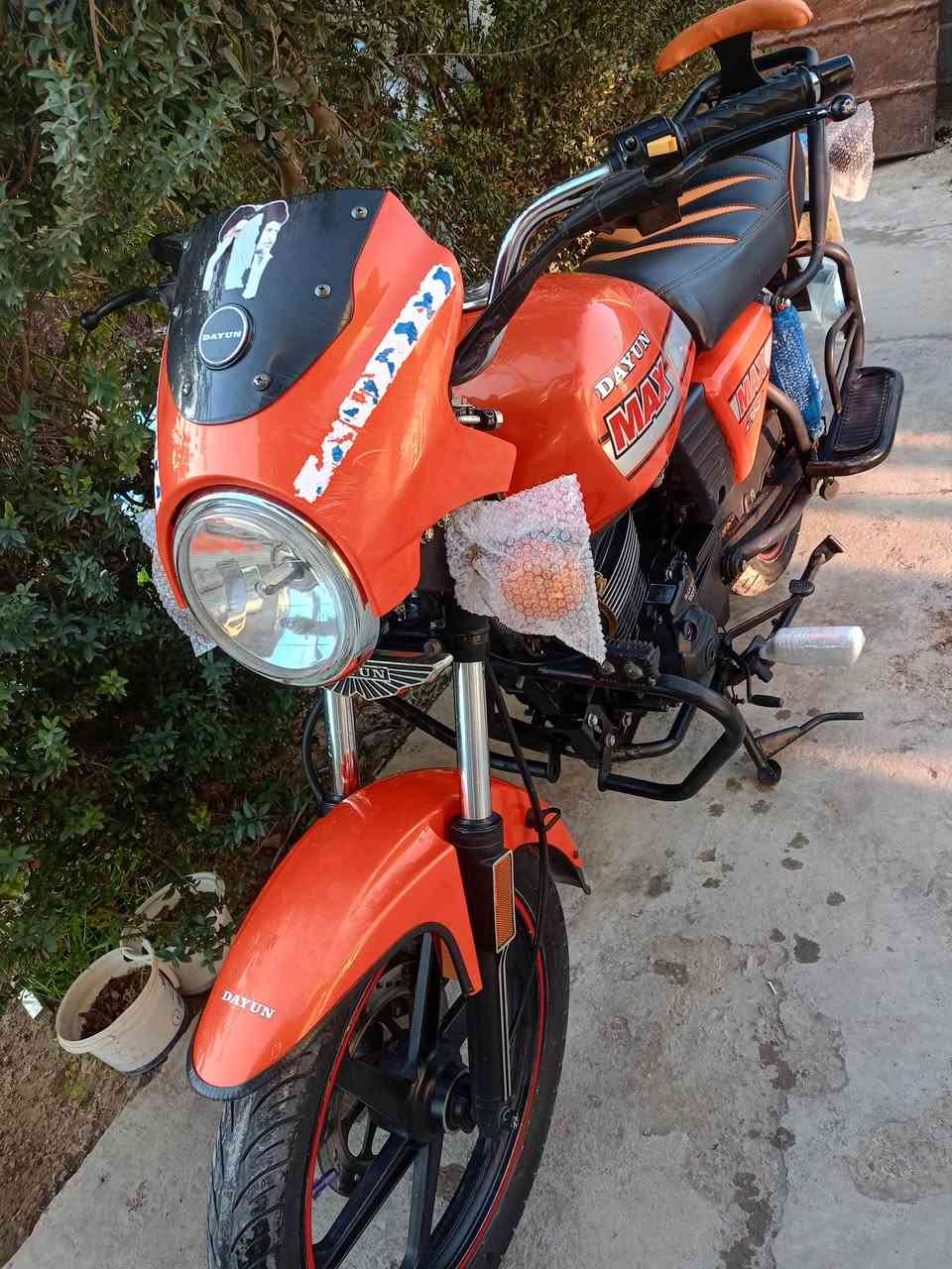 اللهم صل على محمد وآل محمد 
السلام عليكم// دايوان ماكس موديل 23 أوراق أصولية مكفولة كفالة عامة/// العنوان كوت الدجيلي// للأستفسار 
***********
