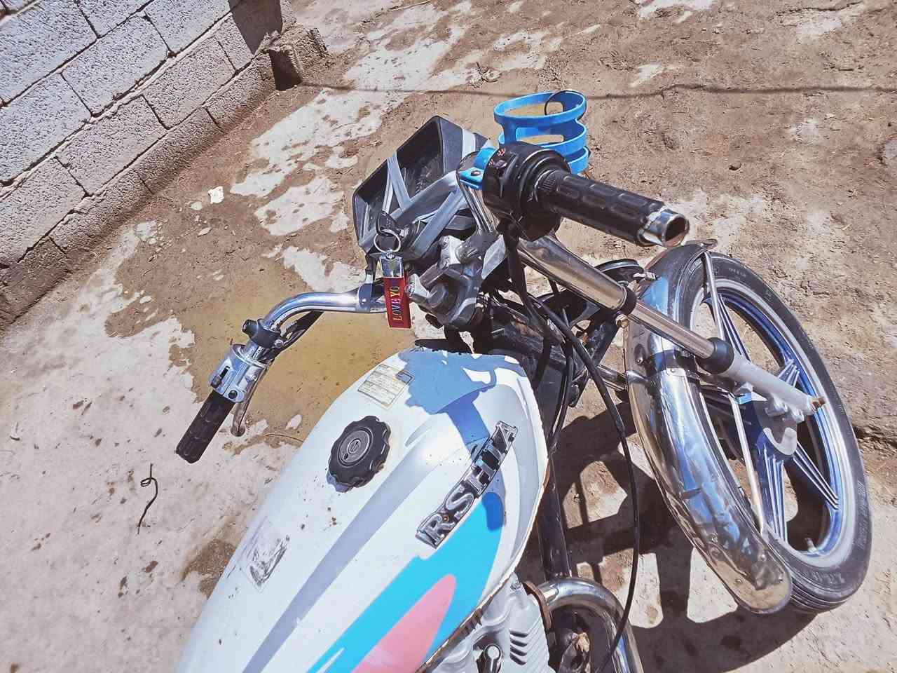 سلام عليكم من رخصت الادمن
دراجه للبيع السعر خاص نوع بارت خمسه كير كهربائية شغاله بس كلك كلك السعر خاص المكان شارع شطره دوايه شارع قريه ال محيرز مقابيل مدرسه البدر المختلطه وبيه مجال بسيط


**إذا كنت صاحب هذا الإعلان وتريد حذفه لأي سبب، رجاءا أرسل رسالة إلى الدعم الفني**