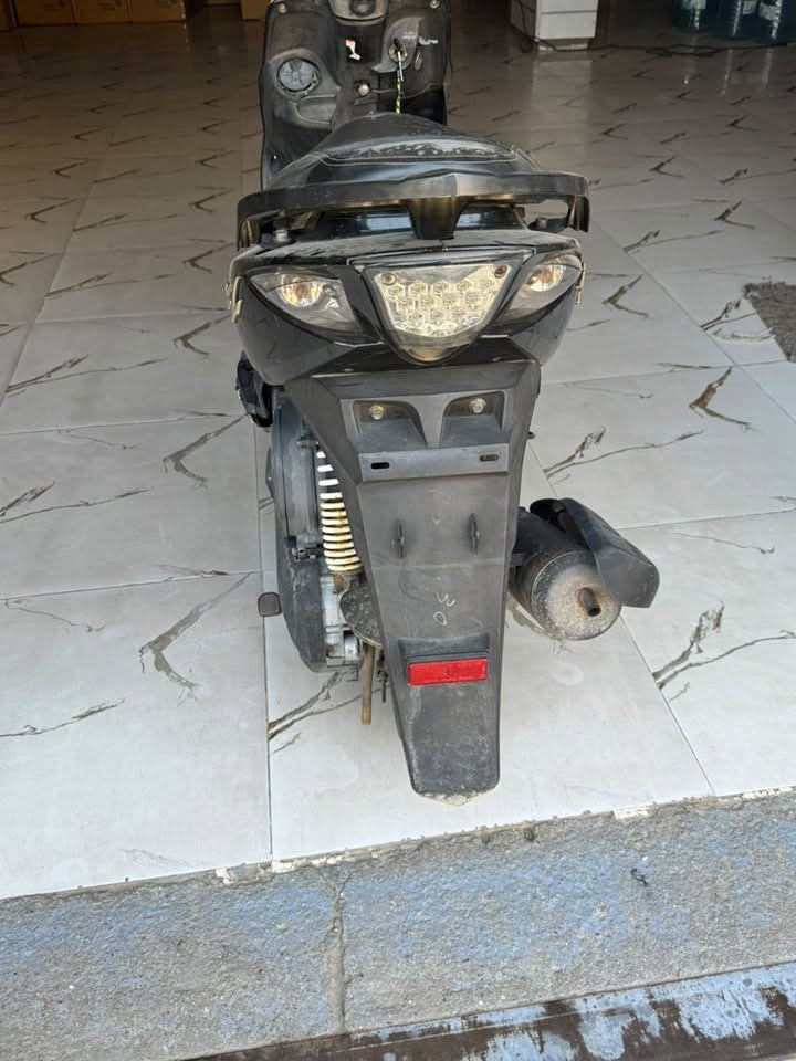سلام عليكم دراجه ماكس مضلع نوزل نضافه فول شلعه معدل نكره سلف كهربائيات كله شغاله عنوان بصره ابي الخصيب رقم ***********السعر 850 وبيه مجال
