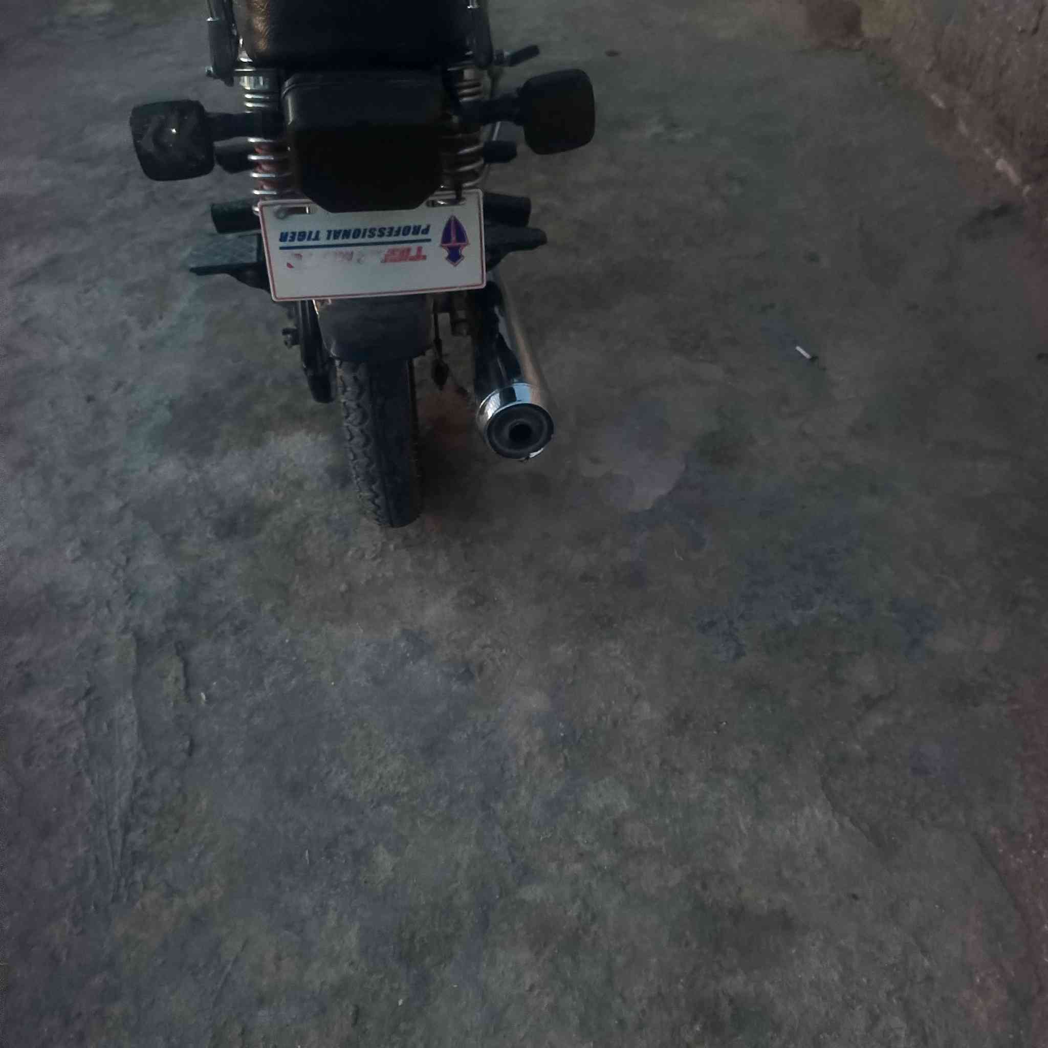 24 اوراق اصولي السعر 500 قرب جامعه بابل ***********
