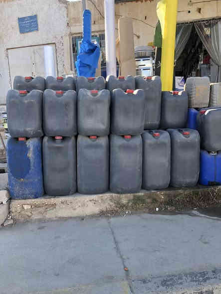 برميل نفط نظيف حجم 220 لتر بسعر 25 الف 
جلكان 70 لتر بسعر 10 الف 
جلكان 50 لتر نظيف جديد بسعر 8000
انشائية عثمان الحياني
قرب مكتبة البرهان
***********
