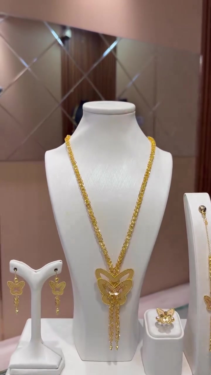 طخم براق فراشة أيطالي 🇮🇹 

✨ شركة الفجيرة للمجوهرات 💎
الاولى في عالم الذهب والفخامة 🥇
حيث يجتمع الذوق الرفيع مع الاناقة الملكية 
📍 العنوان : موصل-سوق النبي -قرب جامع عالية 
📞 للحجز والاستفسار :
***********/‭***********‬
📱 تابعونا على :
فيسبوك : صياغة الاعراس
إنستغرام : Fujairah.business 
تيك توك : شركة الفجيرة

#ذهب #عيار21 #اكسبلور #الحمدلله
