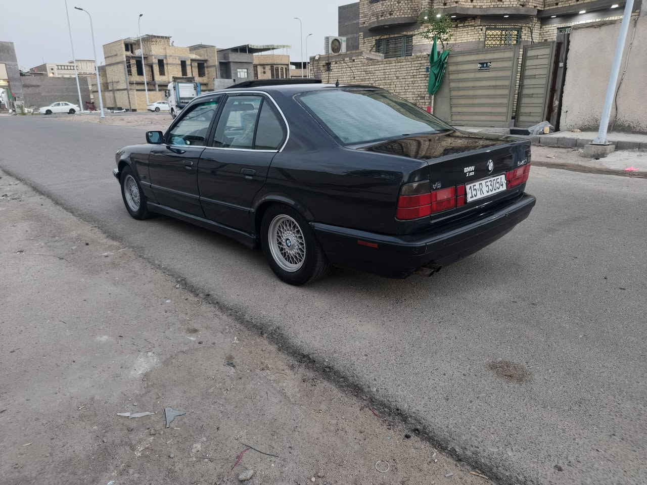 السلام عليكم بيئم للبيع حجم 530مسكر مكينه 8موديل 1995سياره جاهزه مصبوغه عام بدون حادث فول مواصفات داخل جلد فتحه كهرباء جام 4كهرباء تبريد تخم تاير حدايده نص عمر مكينه كير مكفولات رقم انبار دولي تحويل مباشر سنويه لل30سعر 65وبيها مجال ***********مكان بصره زبير مراوس اراوس راسل واتساب ماسنجر مااتواجد
