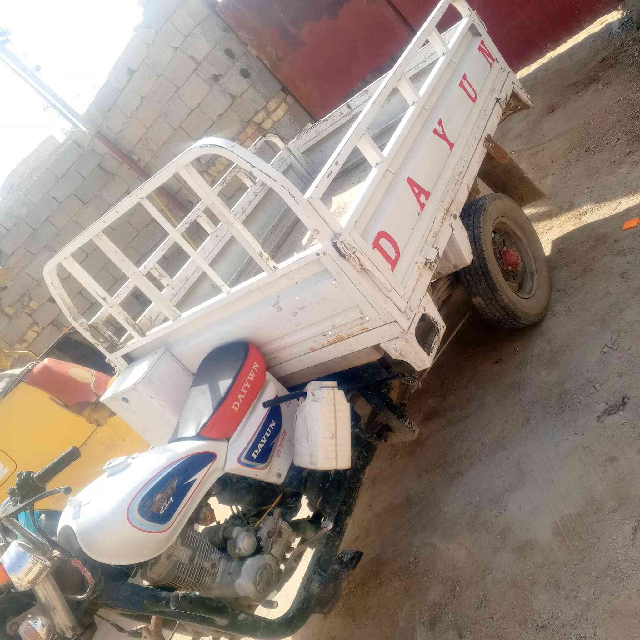 ستوته للبيع مديل 13 اوراق صولي مكينه نضيفه كهربائية شغاله المكان شطره السعر 1250 وبيه مجال  ‏‪***********‬‏
