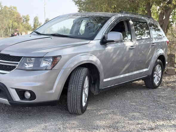 دۆج جۆرنی 2017
50mileڕۆشتووە
بەسمە.دەرگا بەسمە.سێ ڕیز کوشن.کوشن کارەبا. گێڕ ئۆتۆماتیک+عادی . شاشە و کامێرا+حاسە.سوکان ڤۆلیۆم .تەبرید مەرکەزی.ئاوێنە هیتەر.لایت زینۆن و ئۆتۆ
گێڕ و مەکینە بەشەرت نەکراوەتەوە تەقەو ڕەقە هەمووی بەشەرت سەیارەیەکی تابڵێی جوان و بێ کێشەیە بەس ماشالله دەوێت
سێ پارچەی پێش بۆیاخ ئەوروپا بێ ئێرباگ
سەنەوی تا 2029
هەزەی تا 2026
***********
