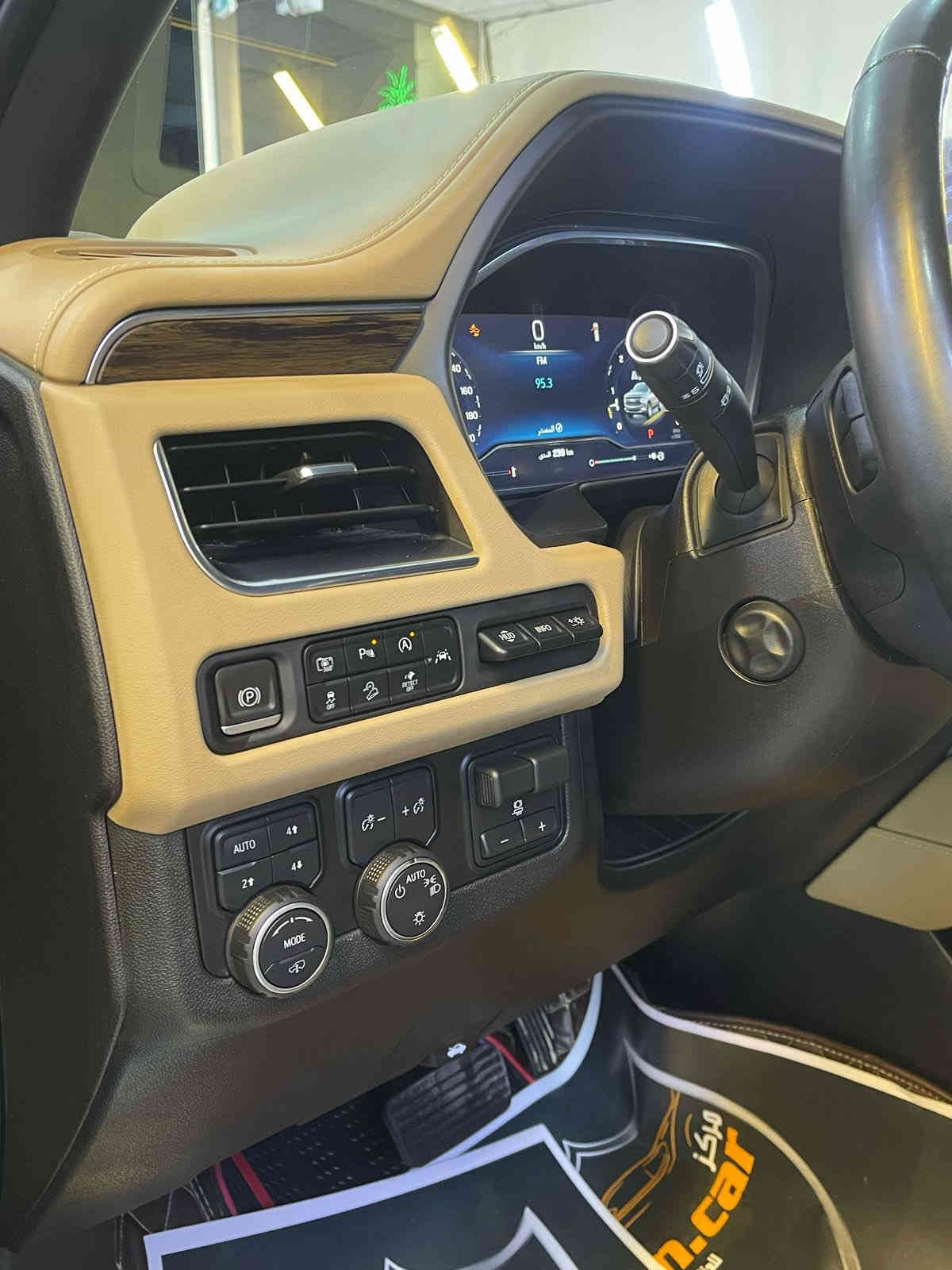 شيفروليت تاهو بريمير  2023 ( خـليـجـي )
الموديل :2023( خليجي )
اللون : اسود 
العداد : km84 
السيارة كفالة عامة  بحالة الوكالة
حجم المحرك : 5300 Cc
عدد الاسطوانات : 8 اسطوانات ( 8 سلندر )
المواصفات : مواصفات البريمر معروفة 
* سقف بانوراما 
* دخول ذكي للسياره 4 أبواب ( بصمه )
* المقاعد كهربائية تدفئة و تبريد
* مقصوره الركاب من الجلد الفاخر 
*داتو شو 
*ثلاجة 
*رادرات محيطية 
*توقف ذاتي 
*خزن وضعيات المقعد 
*كشنات هزاز 
*كامرات 360 درجة
*نظام تحديد مسار 
*نظام دوسات كهرباء
*تحذير النقطة العمياء 
*نظام اطفاء وتشغيل المحرك تلقائي
* شاحن وايرلس لاسلكي
* ويل 22 انج
* نظام الرؤيه : 5 كامرات رؤيه شامله ( BIRD VIEW )
* نظام التعليق مستقل
* كشنات ميموري خزن
* نظام الصوت BOSE سماعات عدد 10
* دوسات كهرباء + اناره LED
* نظام سحب مقطوره تحكم كامل + كامرة لرؤية المطوره
* نظام جكات
*تخم تاير وكاله جديد
السيارة رقم بغداد (مميز) الدولي بسمي تحويل

رقم صاحب السيارة ***********
السعر 590 اتصل وبيك خير وادلل
