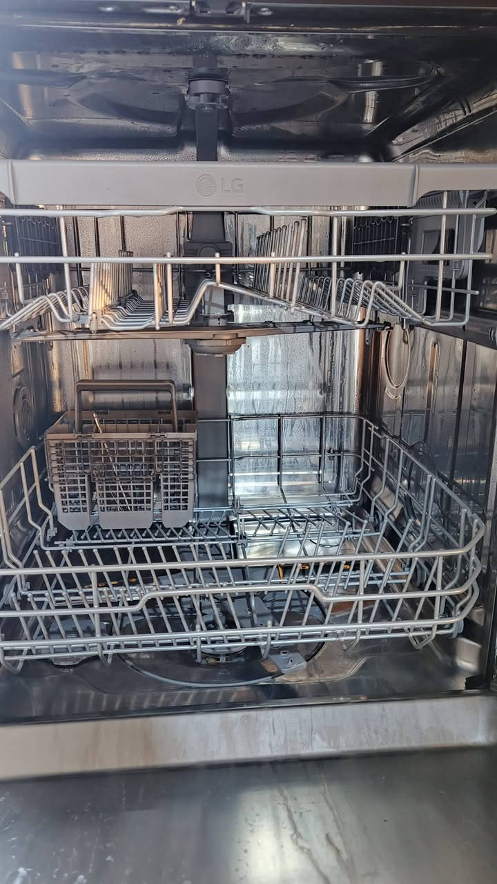 سلام عليكم غسالت صحوان LGمستخدامة 3اشهر فقط ونضفه كادامك تكدر تشوفه وتكدر تجي تشواف بعينك الله يشهد حته استخدام قليل مستخدميه وسعره 650الف 
وتكدر وتشوف سعره حقيقي بسوك شكد


**إذا كنت صاحب هذا الإعلان وتريد حذفه لأي سبب، رجاءا أرسل رسالة إلى الدعم الفني**