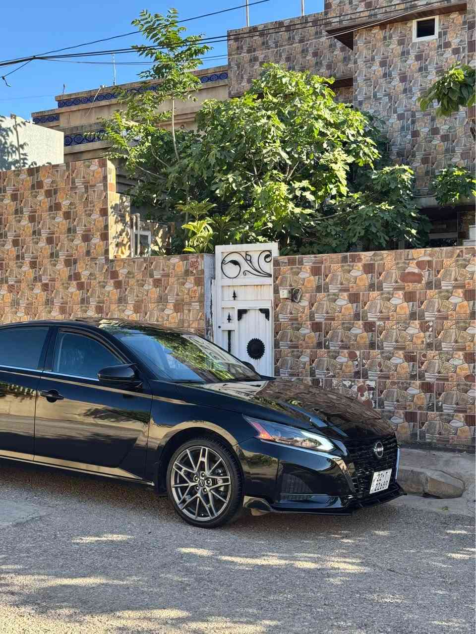 Altima 2024 sr plus 
بێ تۆربۆ و بێ دەبڵ ئەکسل 
سلاید و جلد و کارەبا و هیتەر و راداری 360 پلە 
ئۆتۆ ستار ستۆپ پشت و پێش و حاسە 
سەیارەکە 20 km چووە و زۆر تازەیە 
بۆیاخ دووپاچەی کلەیەری ئەمریکایە بێ ئێرباگ 
لێرەش چەمەلە دواوە پەلەیەکی زۆر کەم Pdr هەیە 
لەگەل نیو دۆسە کەمتری بۆیاخە 
گێر و مەکینەو کارەبای بە شەرت
ژمارەی شانسی 
1N4BL4CV2RN420931
ژمارەی مۆبایل *********** السليمانية, العراق
